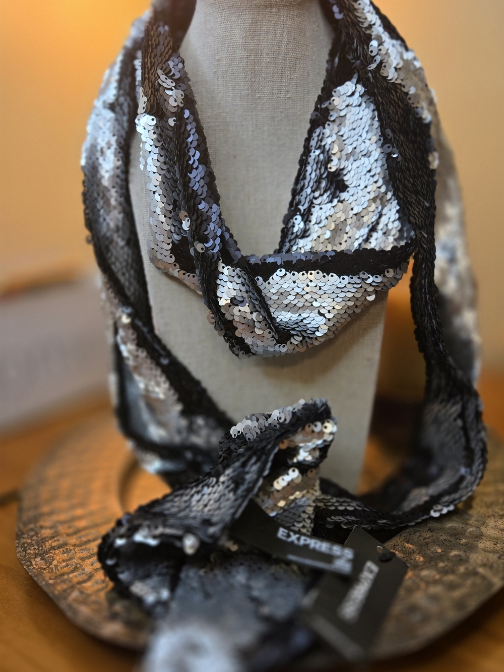 Express Women's Black & Silver Sequin Scarf Dual Sided Disco 70's Style New
